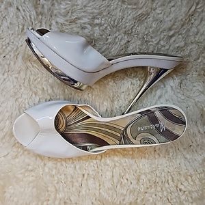 MARCIANO WHITE LEATHER SILVER PLATFORM HEELS 8.5